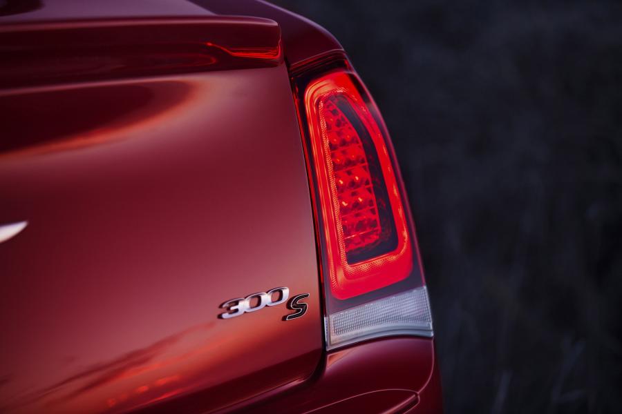  Chrysler 300C S 2015 года  (фото 16 из 59)